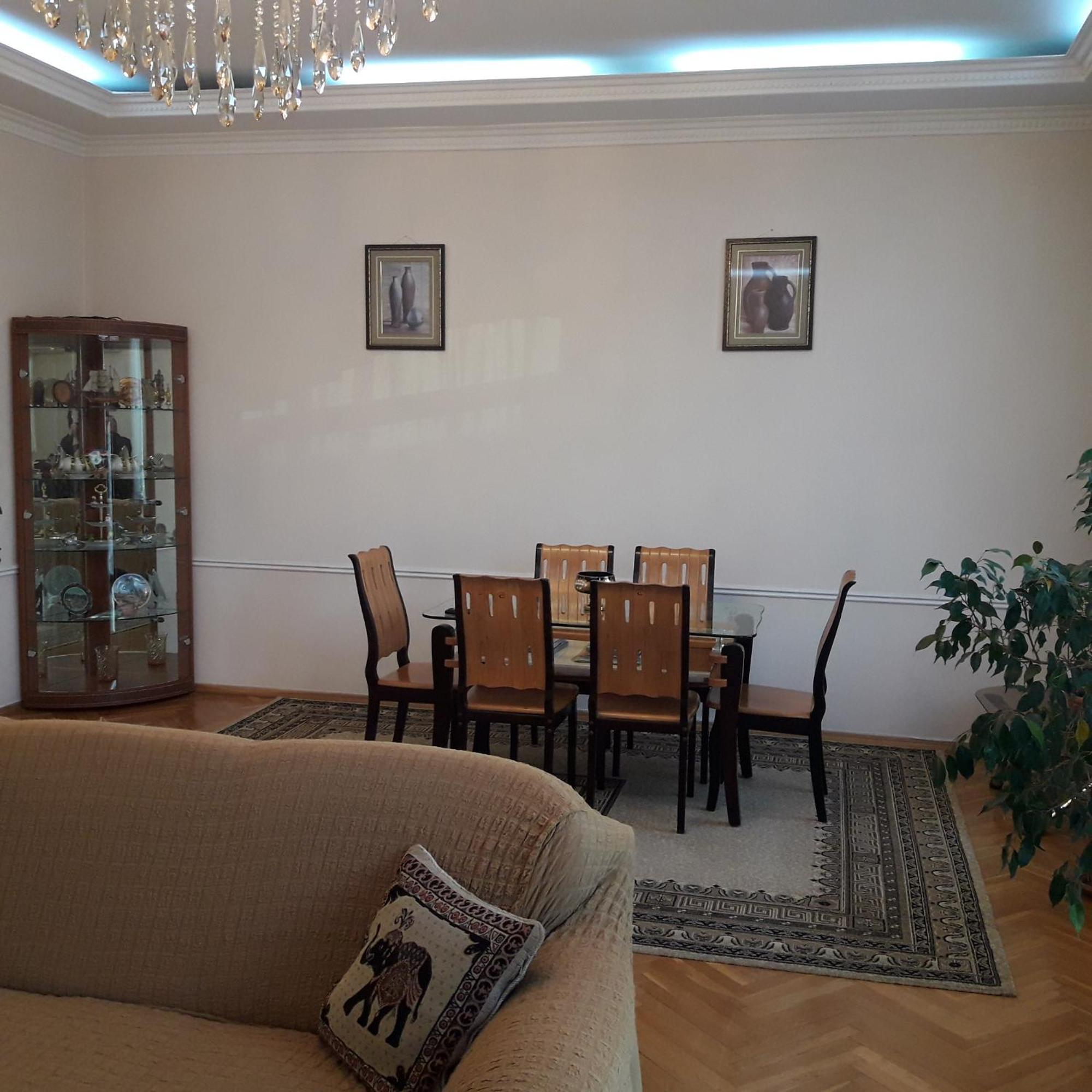 Neftiannikov Avenue Apartment Баку Екстериор снимка