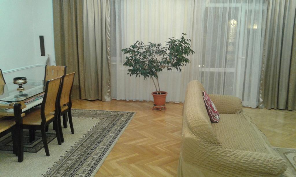 Neftiannikov Avenue Apartment Баку Екстериор снимка