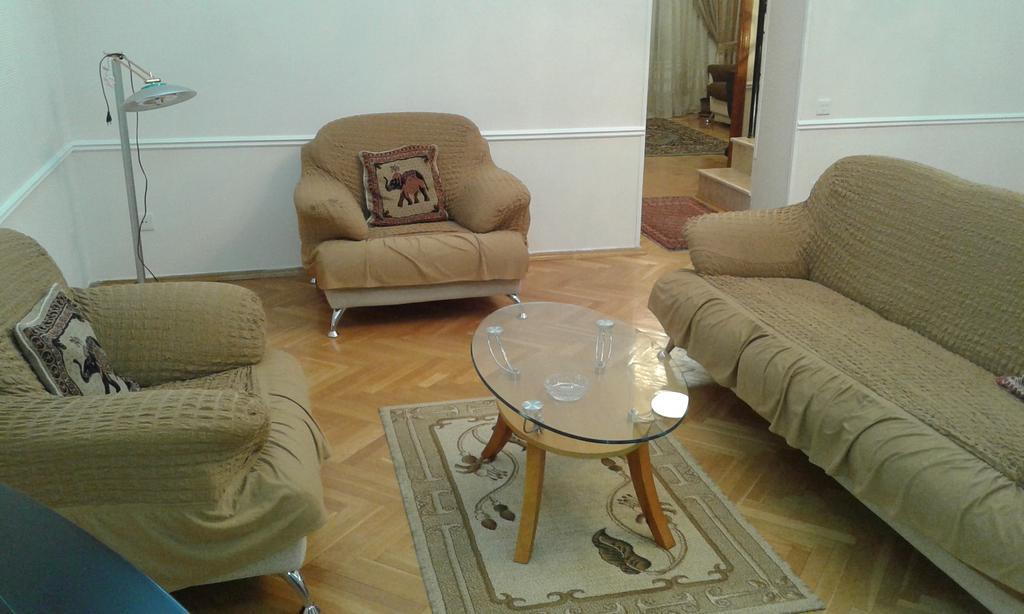 Neftiannikov Avenue Apartment Баку Екстериор снимка
