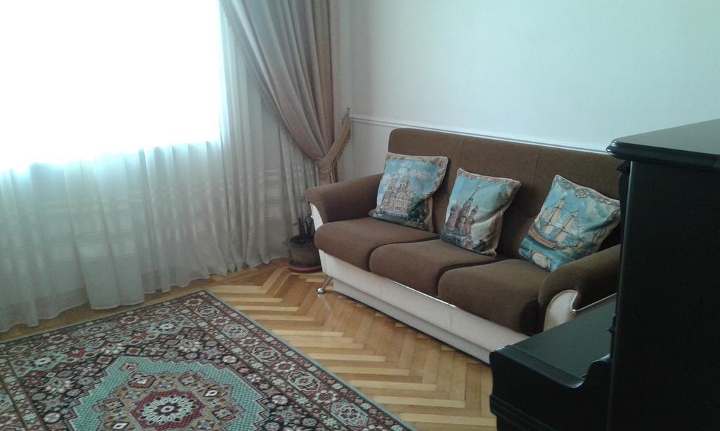 Neftiannikov Avenue Apartment Баку Екстериор снимка
